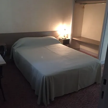 호텔 De La Mare -restaurant Pour Les Clients Sur Reservation 3*