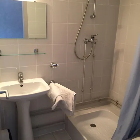 De La Mare -restaurant Pour Les Clients Sur Réservation Hotel 3*