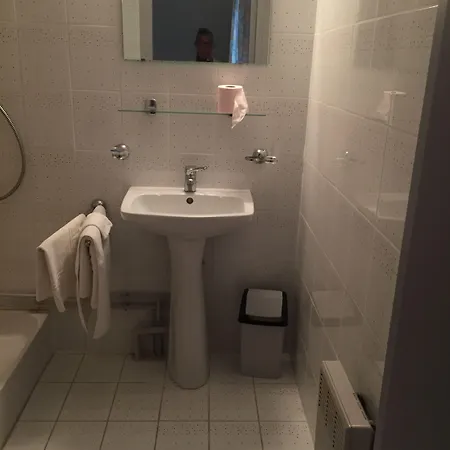 Restaurant De La Mare Hotel Avrigny (Oise)