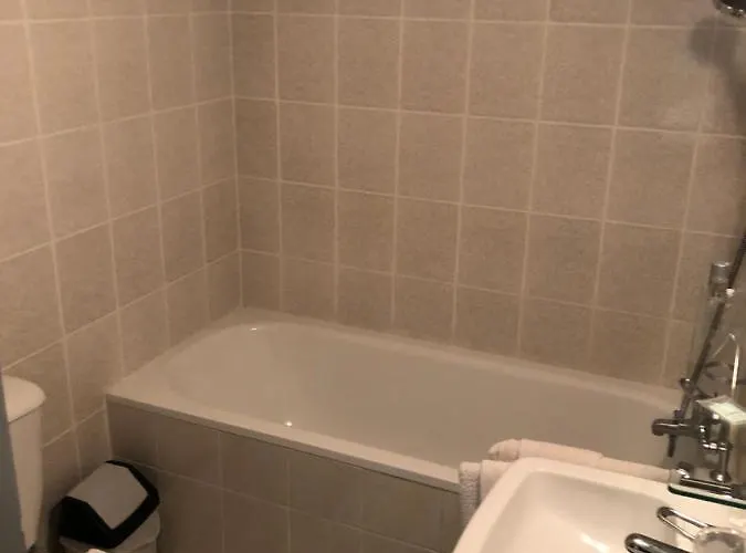 Restaurant De La Mare Hotel Avrigny (Oise)