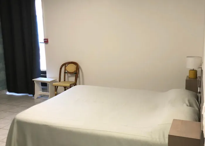 Hotel Restaurant De La Mare 3*