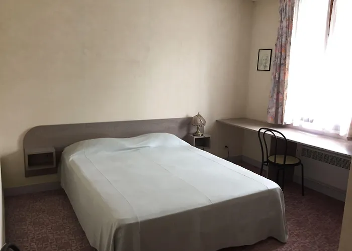 Restaurant De La Mare 3*