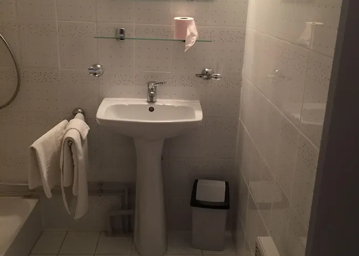 Restaurant De La Mare Hotel Avrigny (Oise)